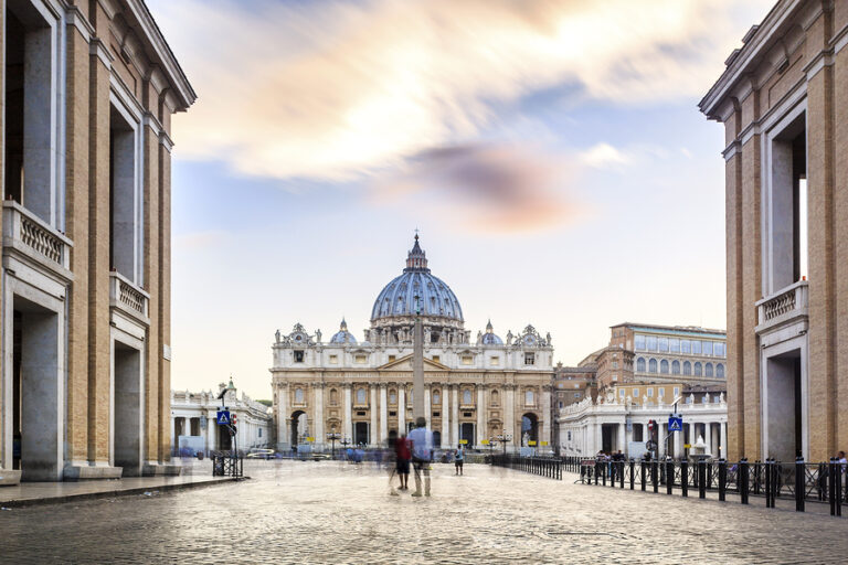 Fun Facts About the Vatican City | Gray Line - I Love Rome