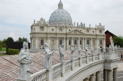 Why Take a Vatican Tour with Gray Line Rome?
